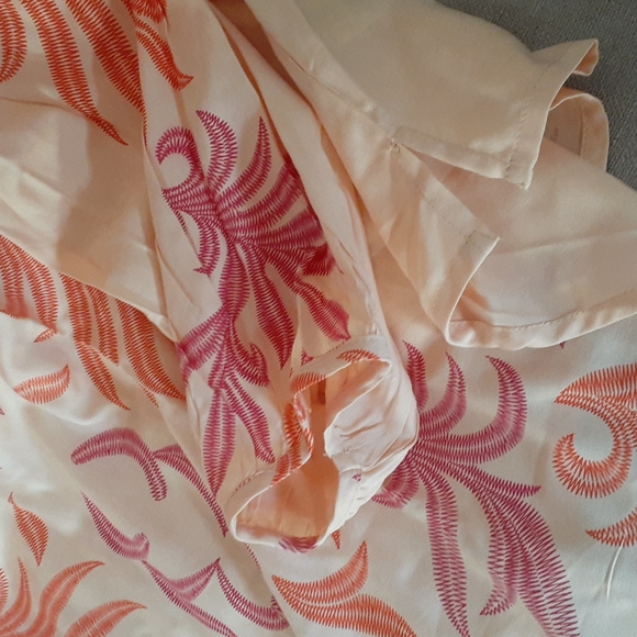 Ladies blouse - Picture 2 of 4